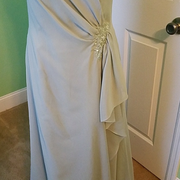 ✨Formal/Bridesmaid Dress✨ - Picture 7 of 7